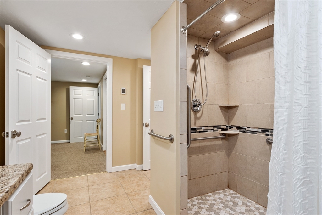 9 New Meadow Road Lynnfield, MA 01940 - Photo 29 of 40 Gallery Image 29