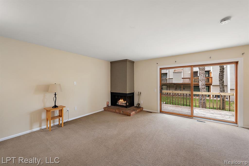 418 Willow Grove Lane Rochester Hills, MI 48307 - Photo 12 of 42