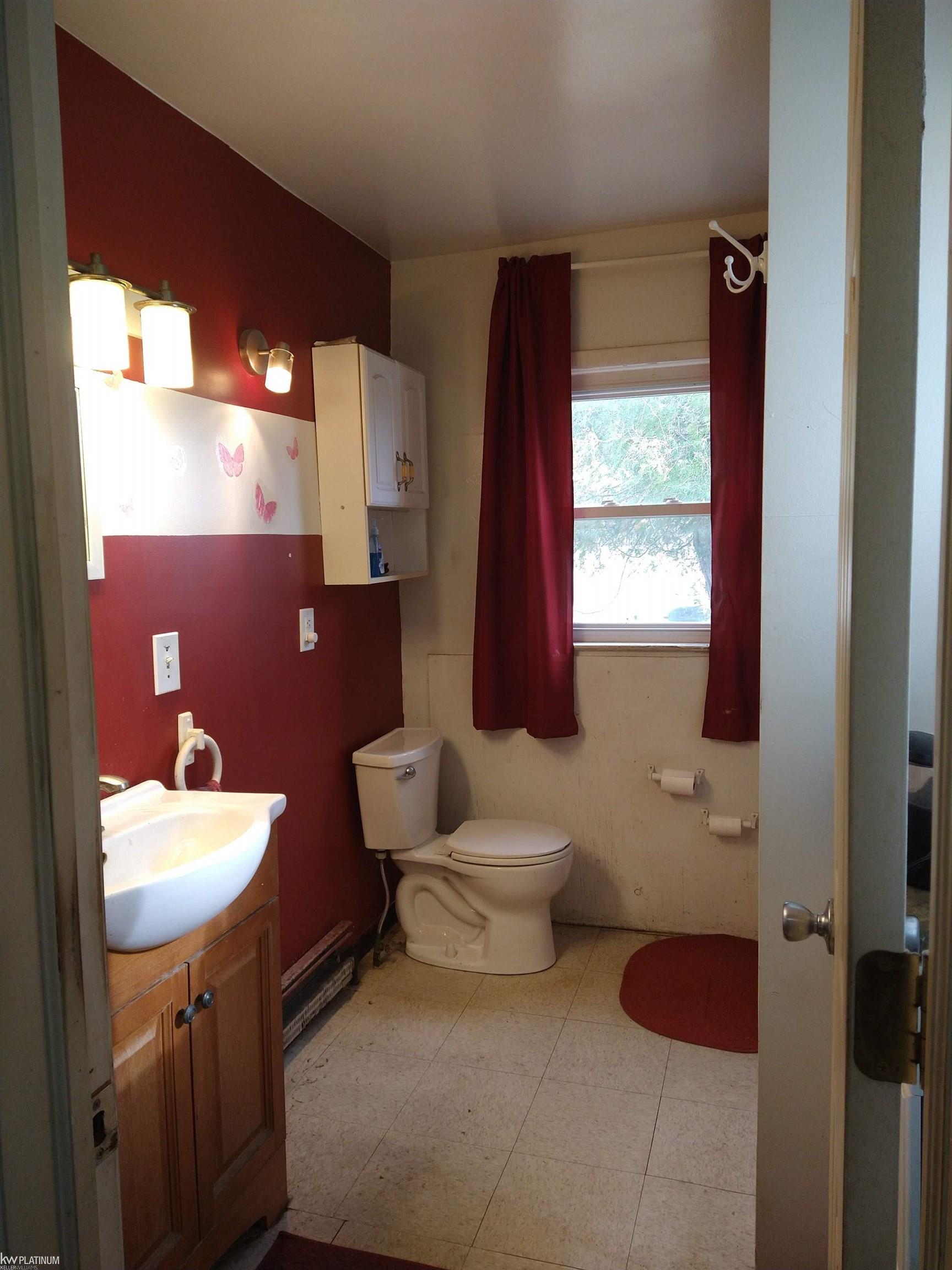 3245 Farr Road Applegate, MI 48401 - Photo 8 of 18 50095852-7.JPG