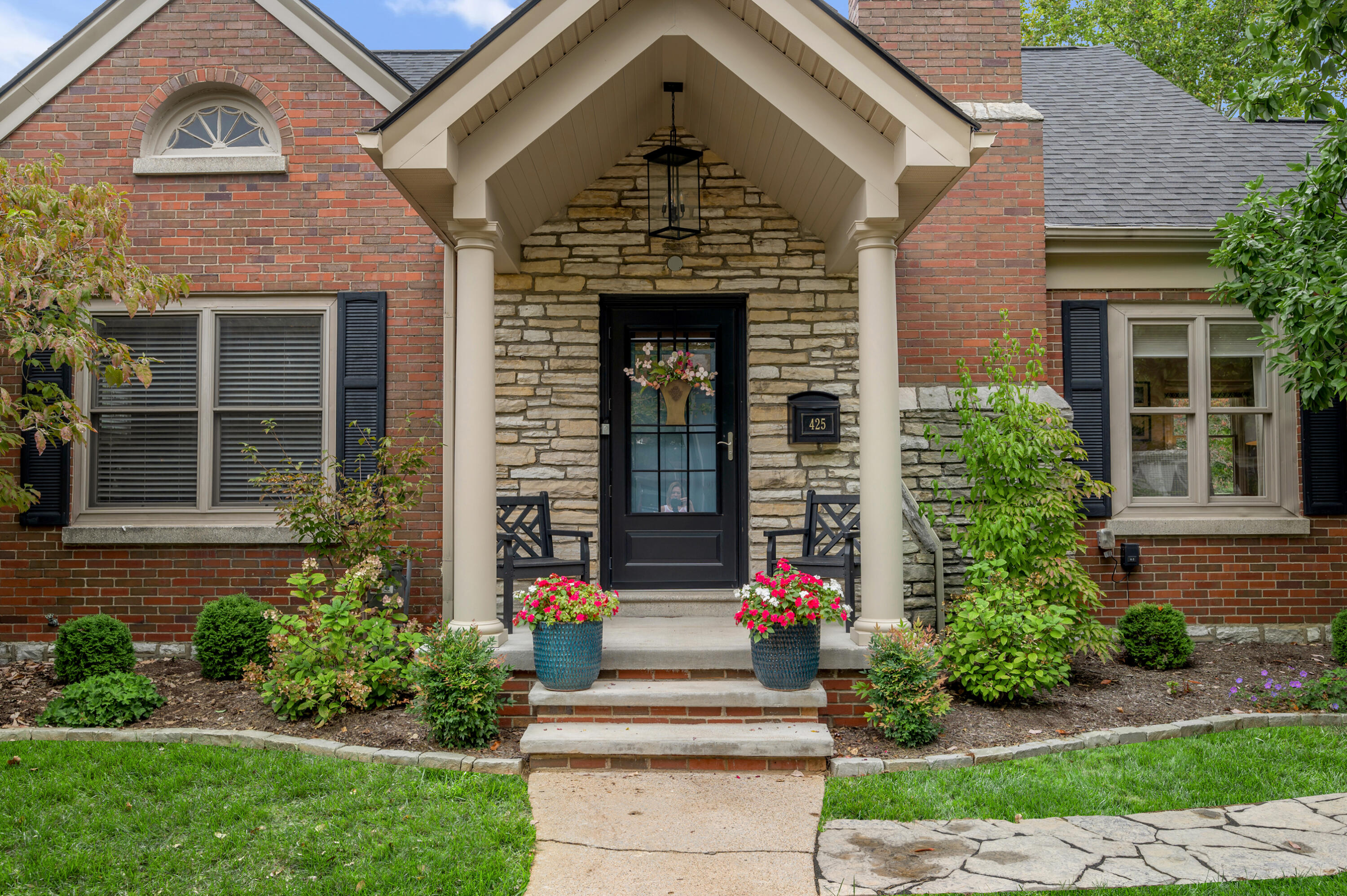 425 Hart Road Lexington, KY 40502 - Photo 3 of 65 TDB_9286