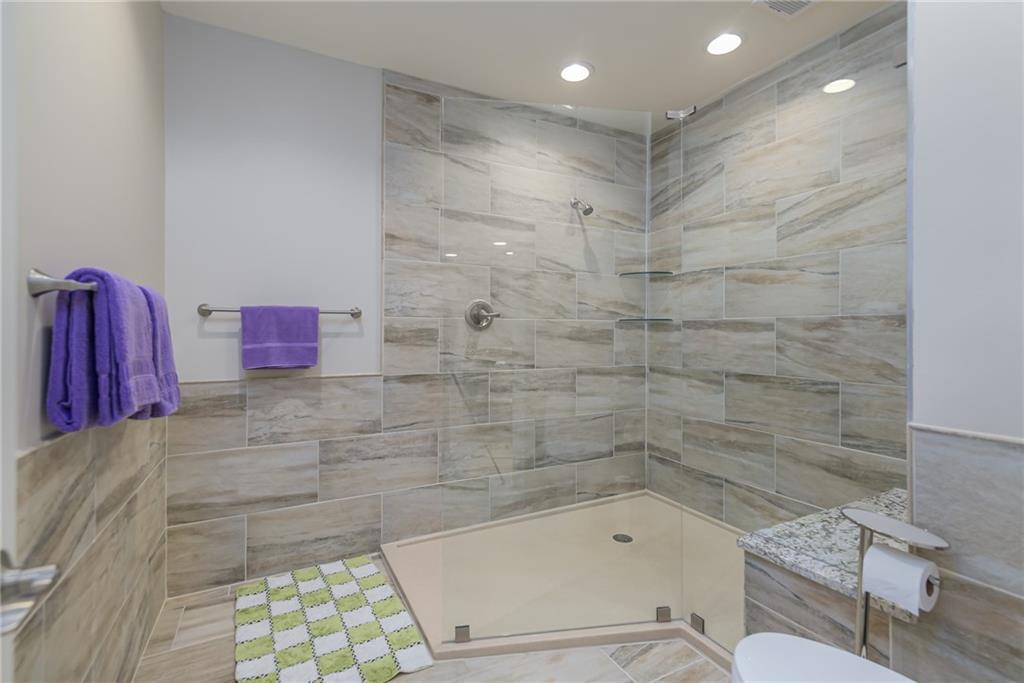 1815 Pine Ridge Drive Leavenworth, KS 66048 - Photo 41 of 81