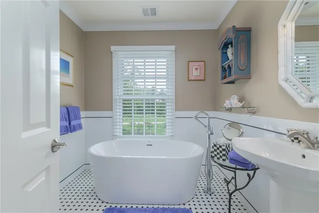 $1,549,950 | 1815 Pine Ridge Drive, Leavenworth, KS 66048