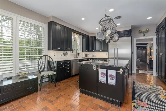 $1,549,950 | 1815 Pine Ridge Drive, Leavenworth, KS 66048