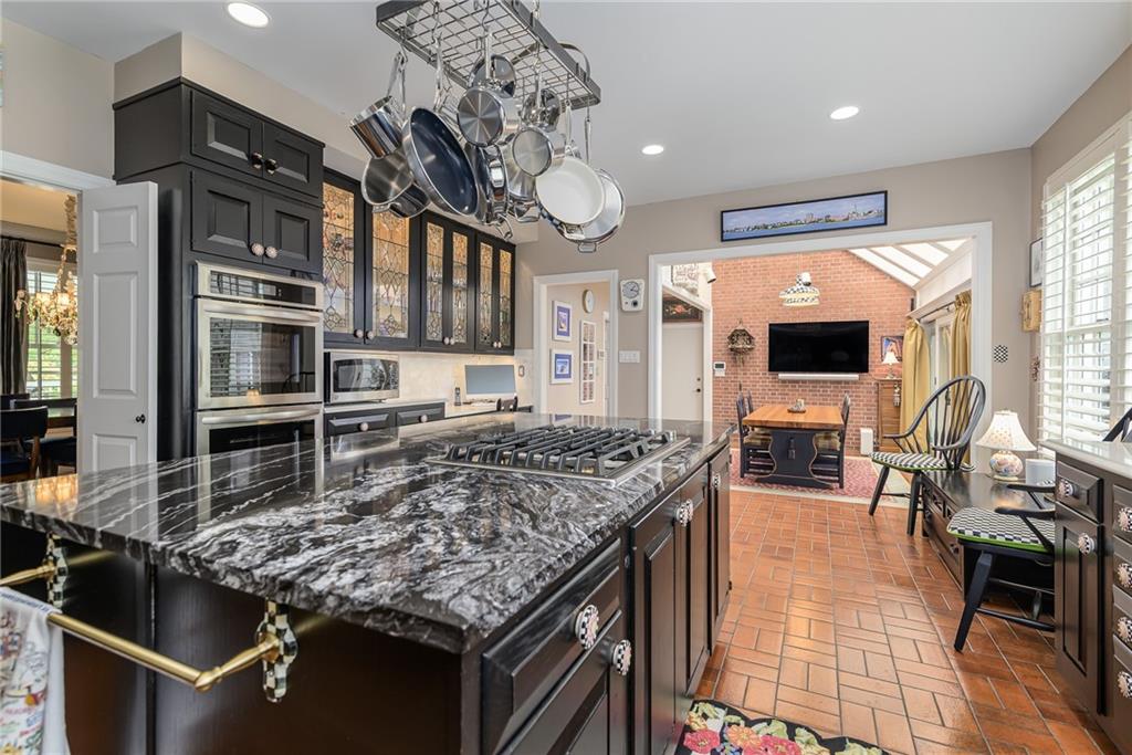 1815 Pine Ridge Drive Leavenworth, KS 66048 - Photo 10 of 81