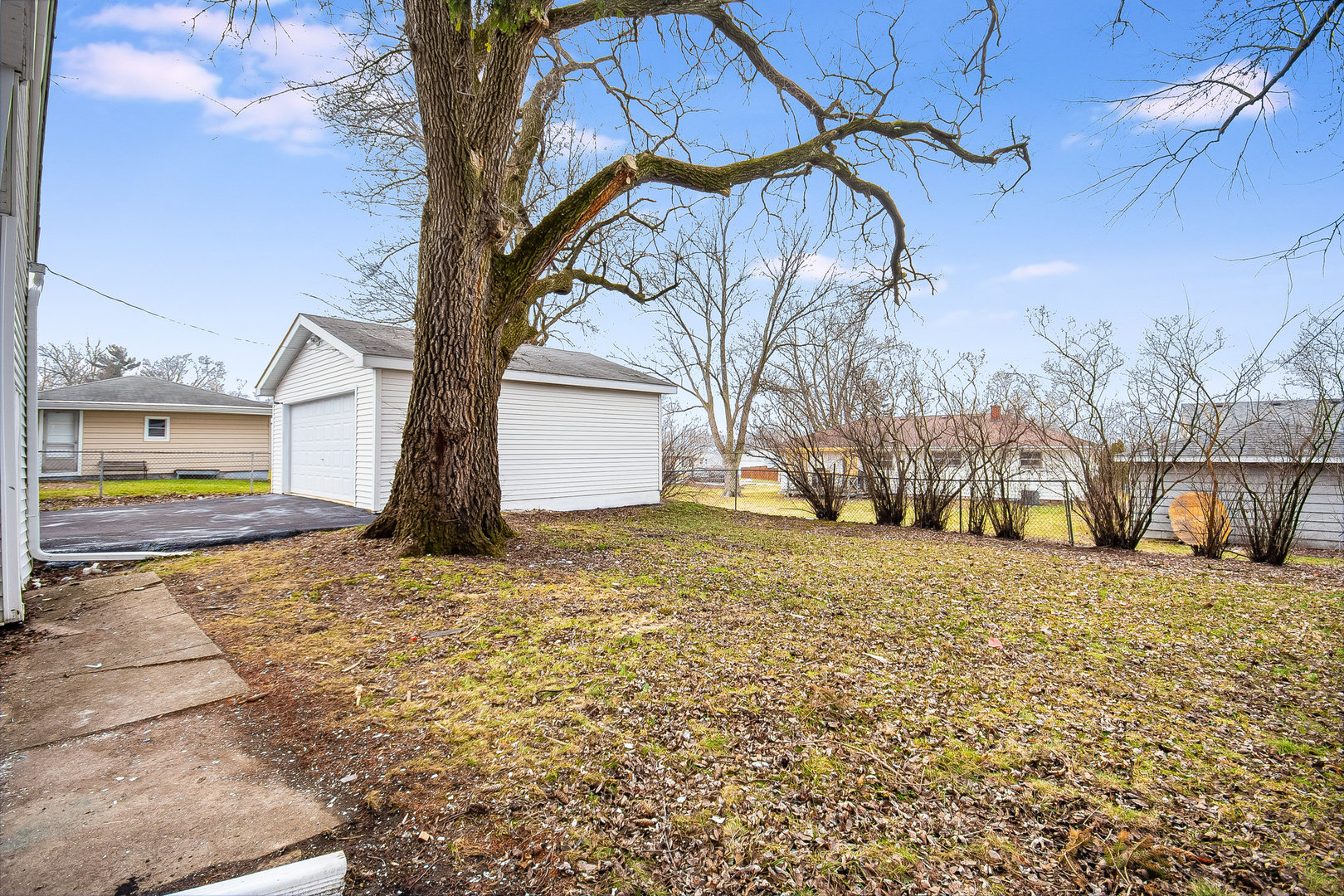 1116 Church Road Aurora, IL 60505 - Photo 22 of 23 Gallery Image 22