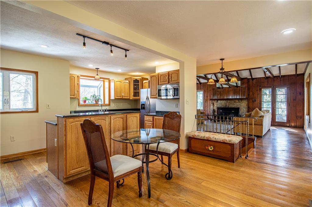 910 Jefferson Heights Road Pittsburgh, PA 15235 - Photo 11 of 24 Gallery Image 11