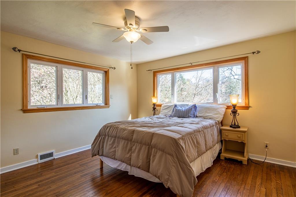 910 Jefferson Heights Road Pittsburgh, PA 15235 - Photo 16 of 24 Gallery Image 16