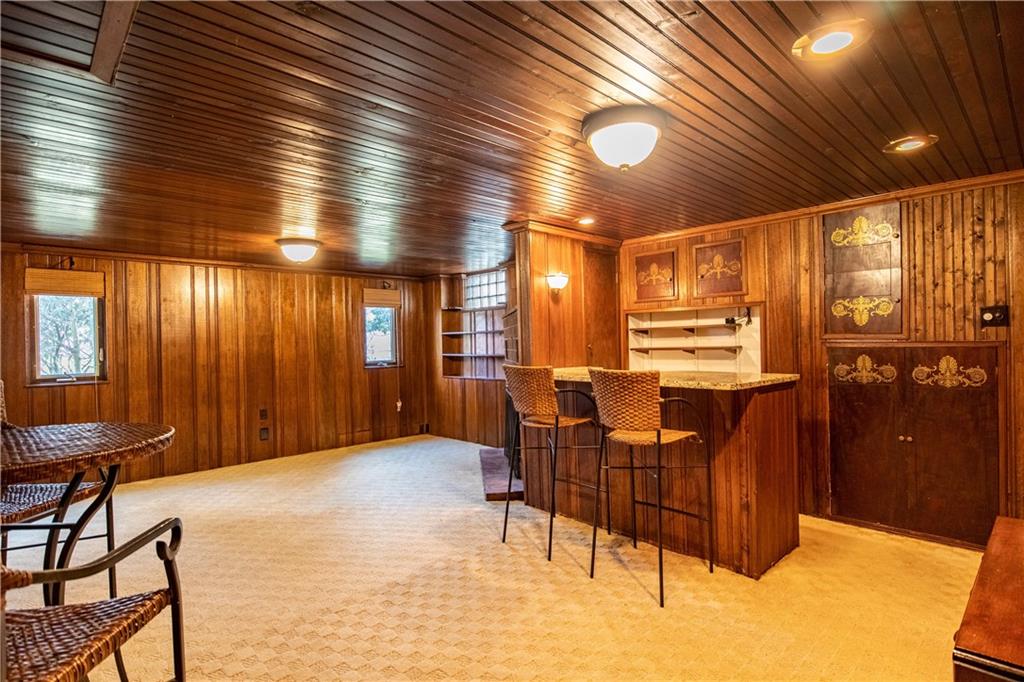 910 Jefferson Heights Road Pittsburgh, PA 15235 - Photo 6 of 24 Gallery Image 6