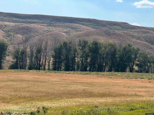 $835,200 | 1068-tract H Horse Creek Road, Dubois, WY 82513