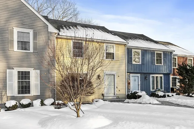 $360,000 | 107 King George Drive, Unit 9, Boxford, MA 01921