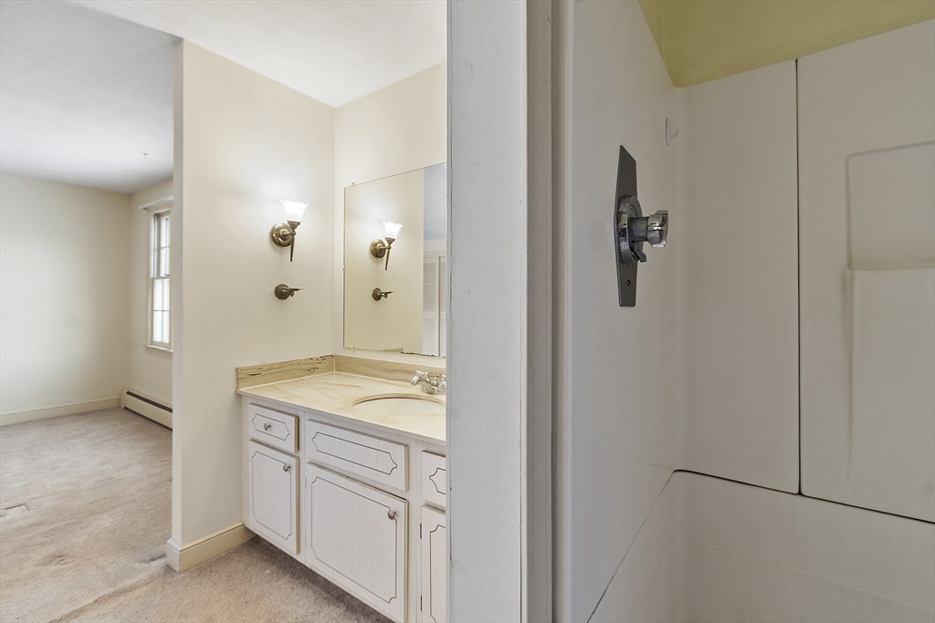 107 King George Drive, Unit 9 Boxford, MA 01921 - Photo 13 of 40