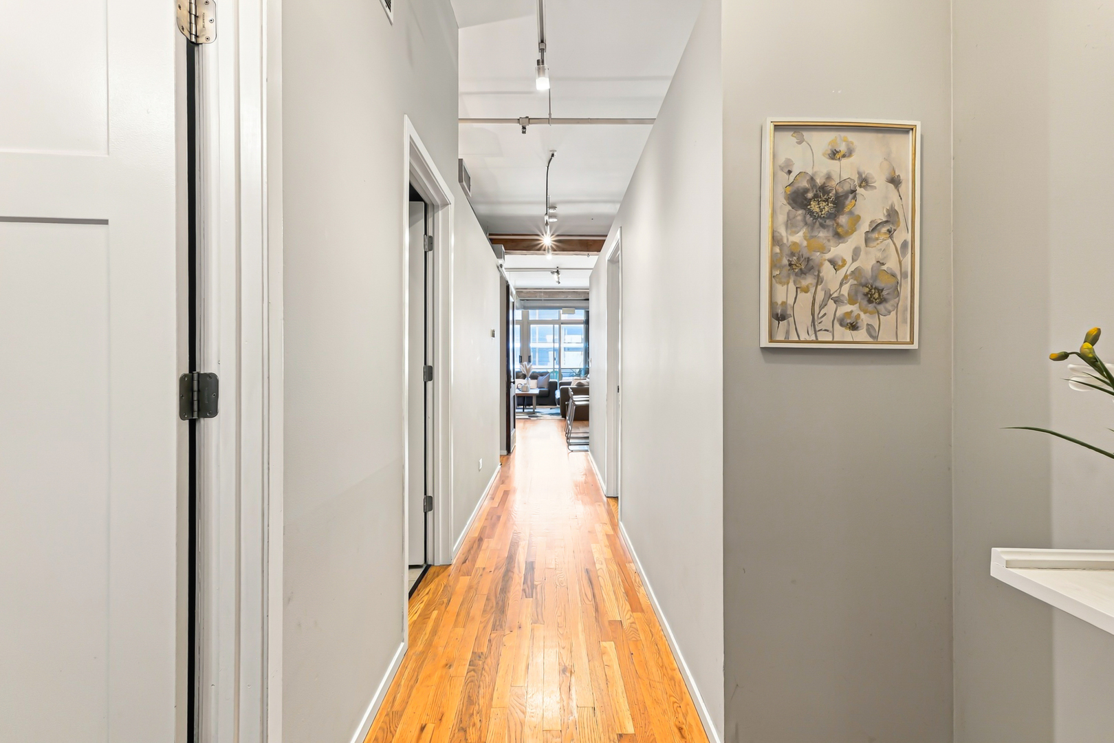 417 South Jefferson Street, Unit 306 Chicago, IL 60607 - Photo 3 of 23 Gallery Image 3