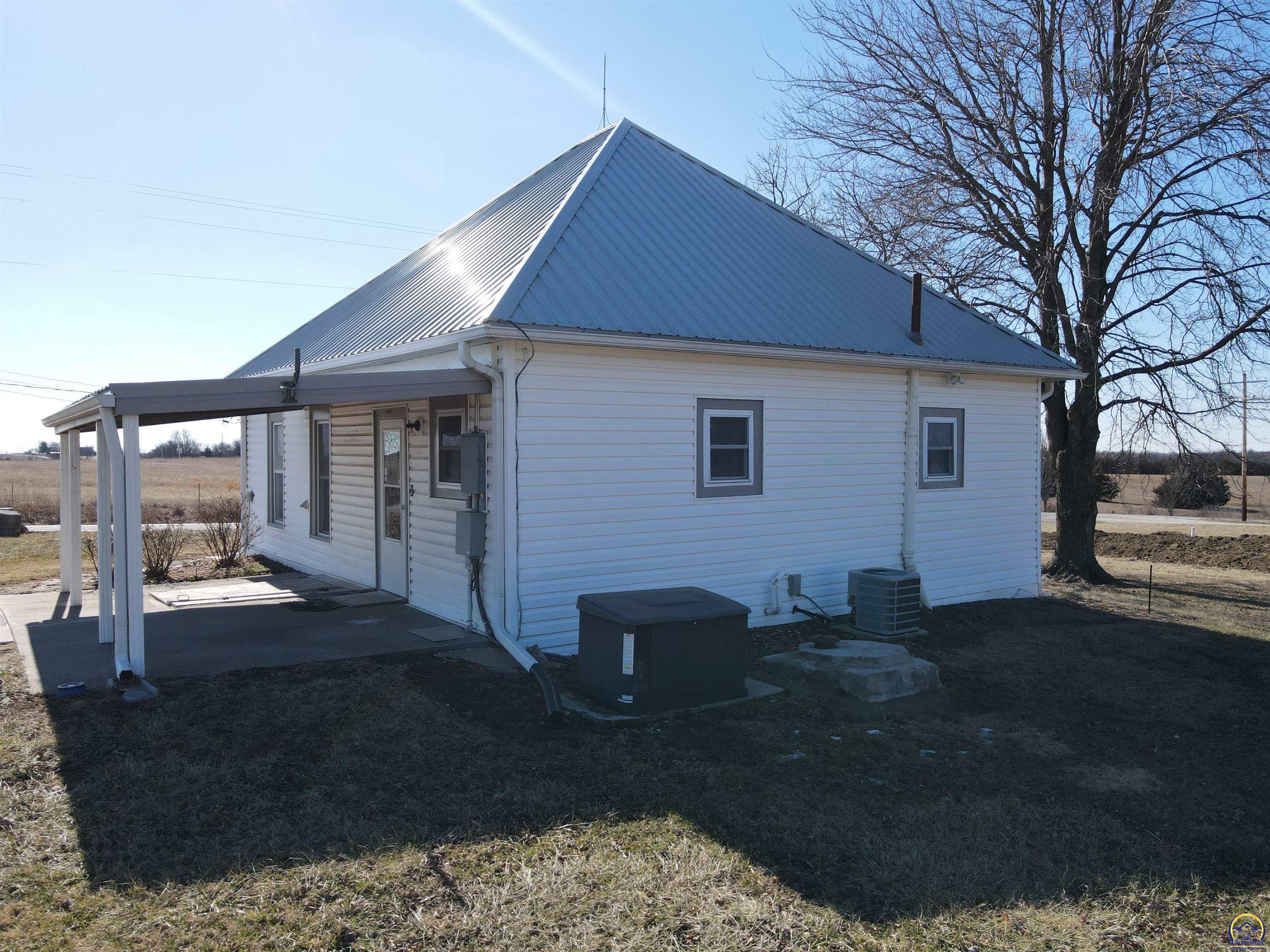 14026 198th Road Holton, KS 66436 - Photo 21 of 29