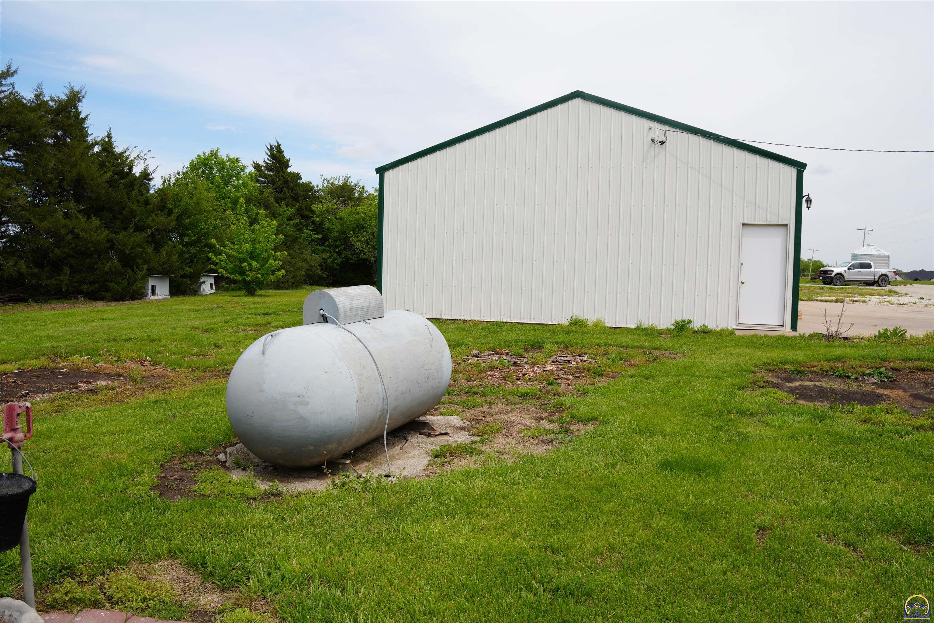 14026 198th Road Holton, KS 66436 - Photo 24 of 37