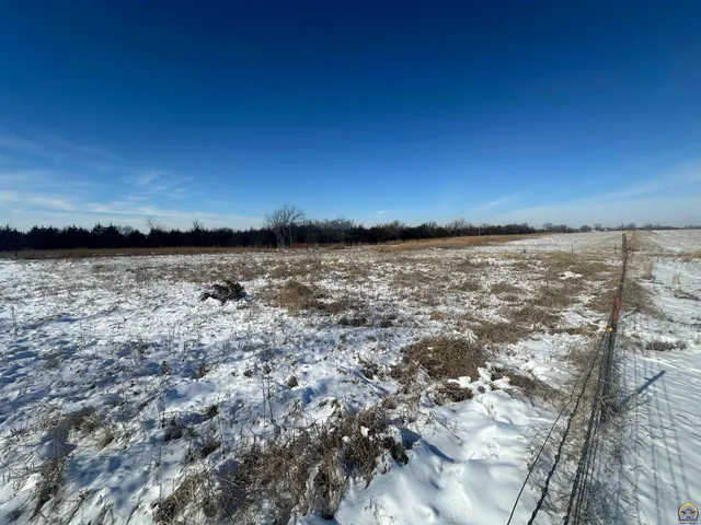 $220,000 | 14026 198th Road, Holton, KS 66436