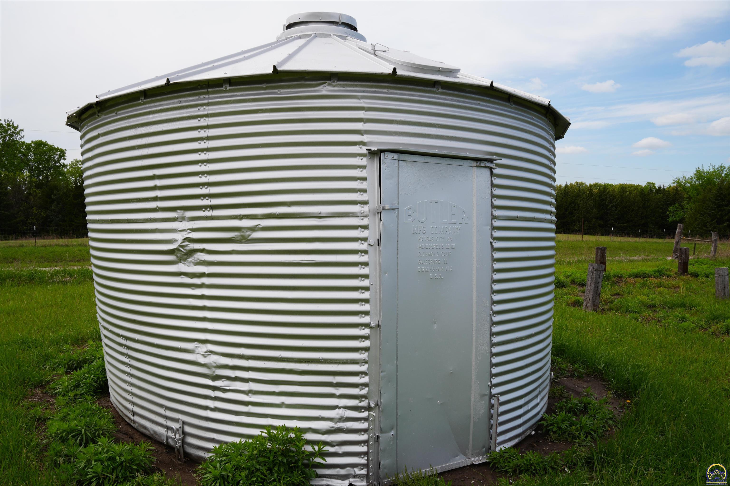 14026 198th Road Holton, KS 66436 - Photo 35 of 37