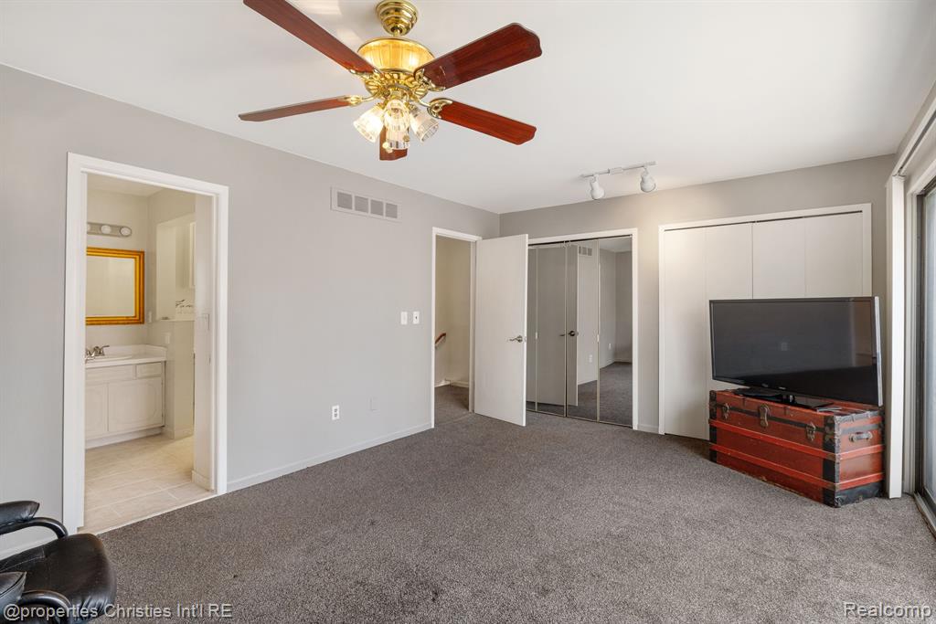1413 Oakbrook Rochester Hills Rochester, MI 48307 - Photo 18 of 30