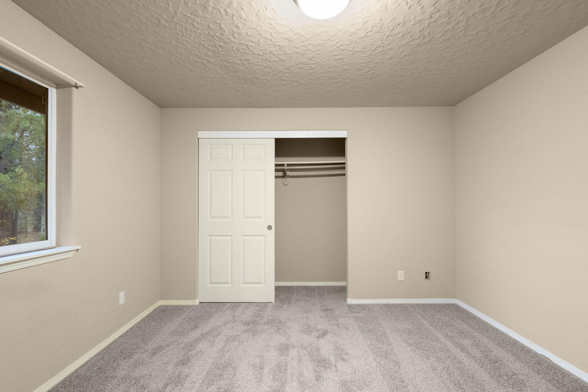54400 Huntington Road Bend, OR 97707 - Photo 16 of 31 17-web-or-mls-54400 Huntington Rd, Bend