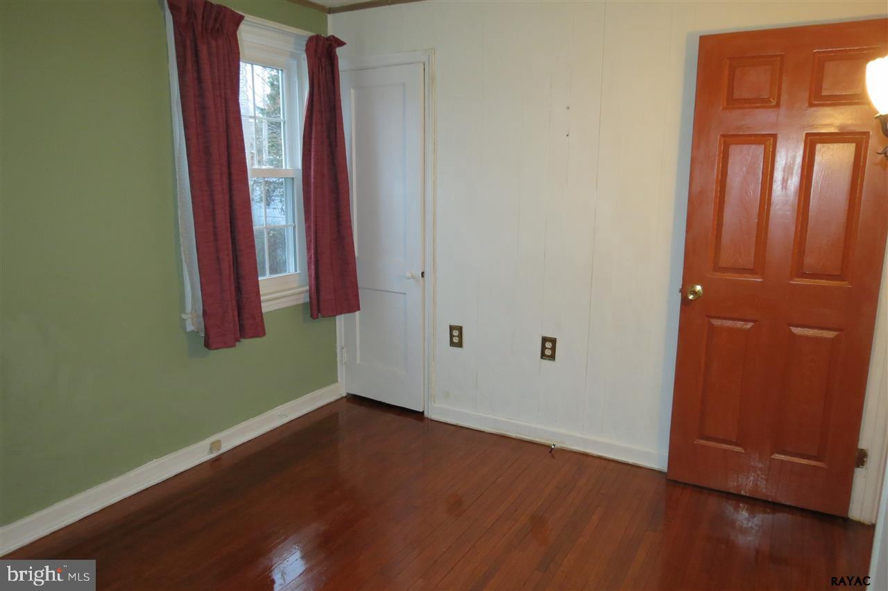 2007 Filbert Street York, PA 17404 - Photo 14 of 31 Gallery Image 14