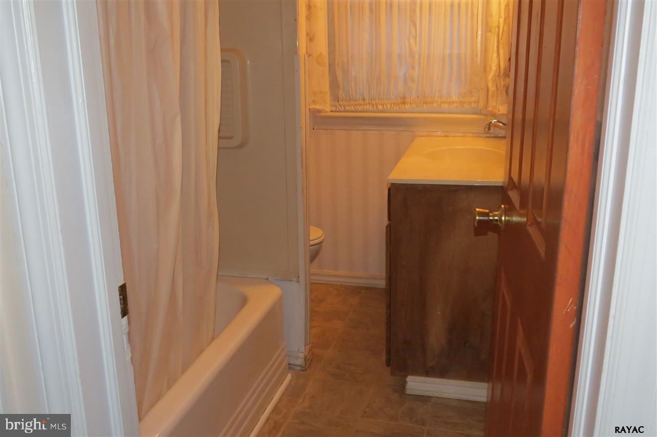 2007 Filbert Street York, PA 17404 - Photo 27 of 31 Gallery Image 27
