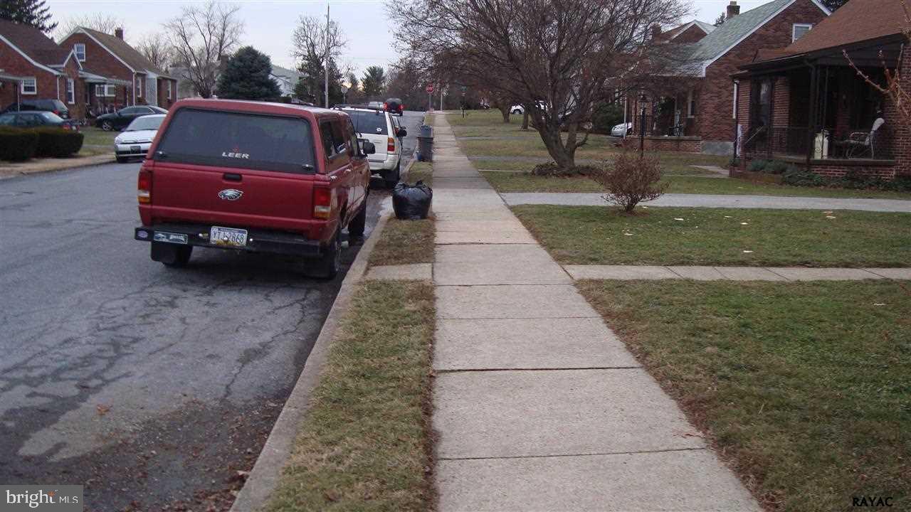 2007 Filbert Street York, PA 17404 - Photo 5 of 31 Gallery Image 5