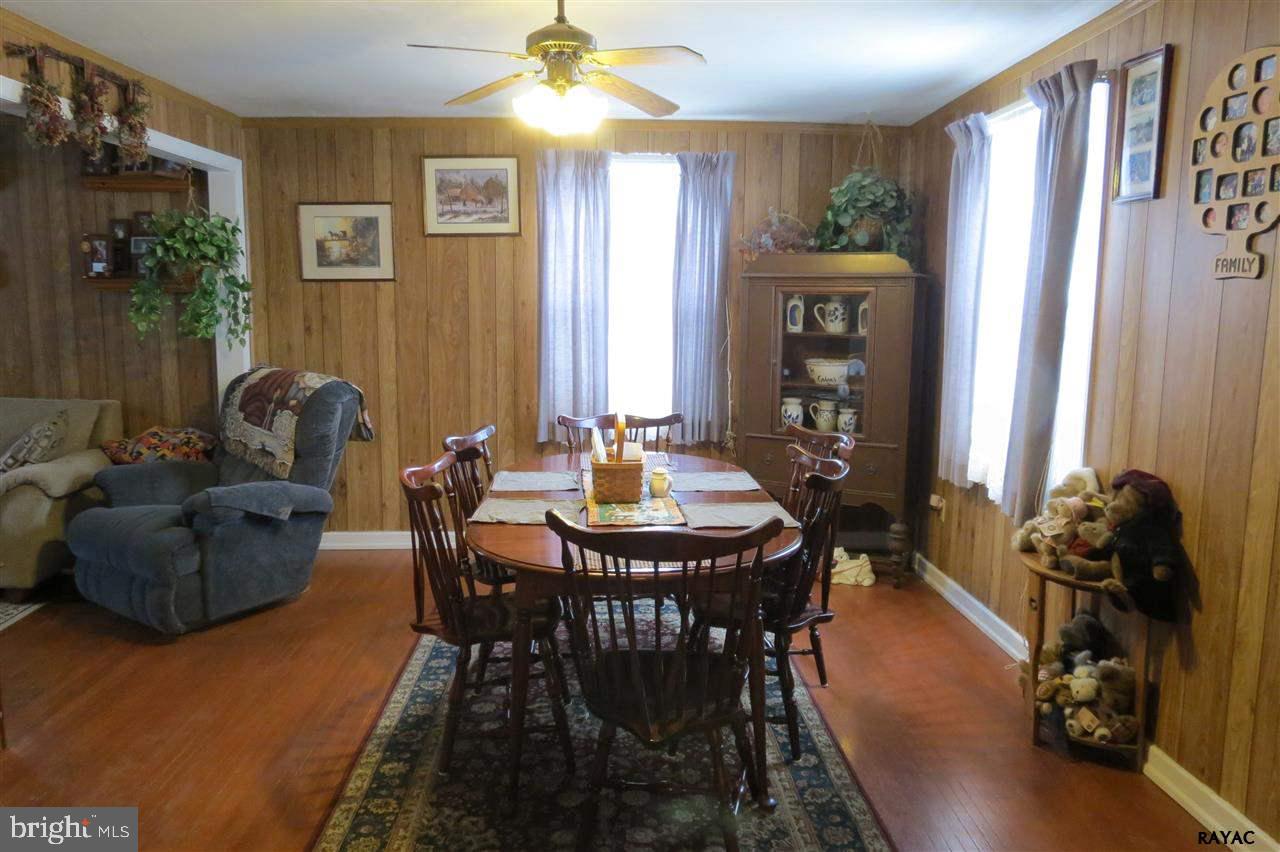 2007 Filbert Street York, PA 17404 - Photo 8 of 31 Gallery Image 8