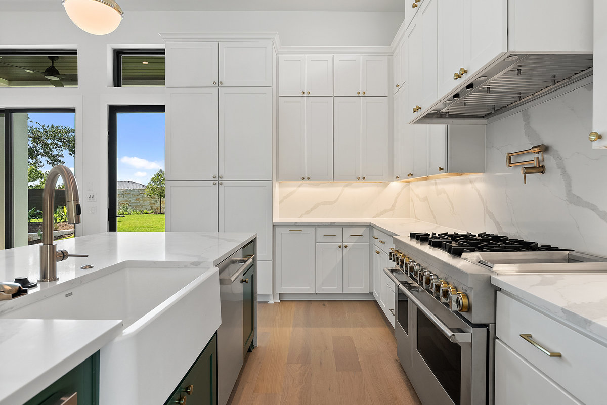 6010 Adhara Pass Austin, TX 78730 - Photo 4 of 38