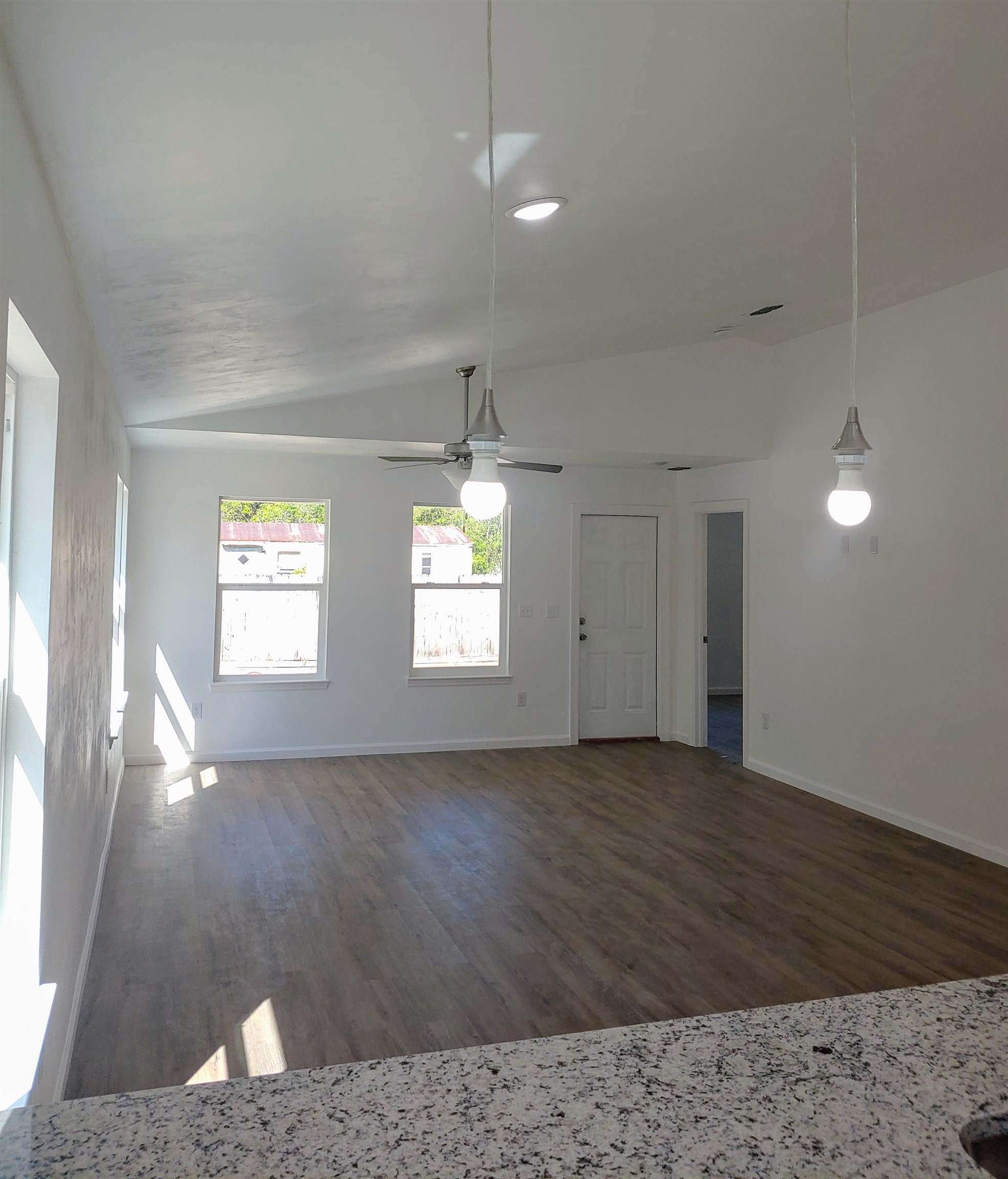 946 Cap Tram Road Tallahassee, FL 32317 - Photo 2 of 15