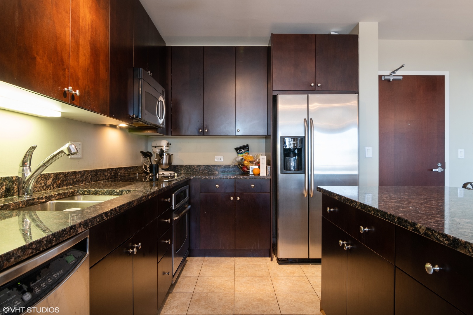 807 Davis Street, Unit 1503 Evanston, IL 60201 - Photo 5 of 14