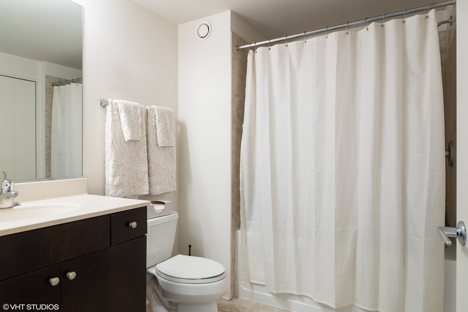 807 Davis Street, Unit 1503 Evanston, IL 60201 - Photo 10 of 14