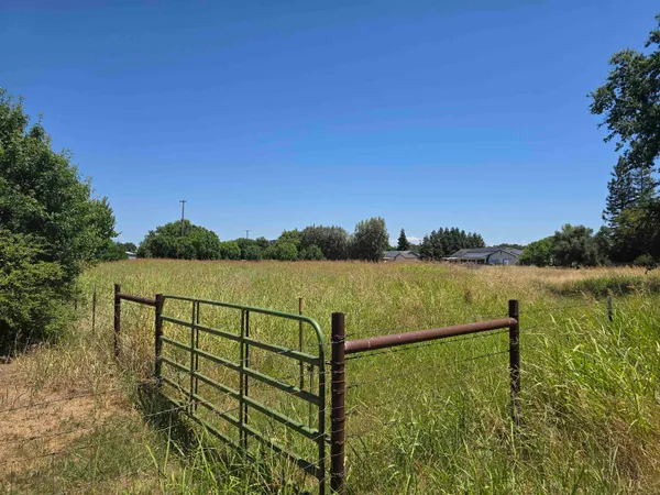$119,900 | 25340 Magnolia Street, Los Molinos, CA 96055