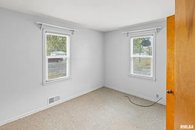 $159,900 | 444 North Marion Street, Centralia, IL 62801