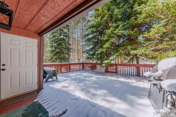 $550,000 | 4779 Pinion Street, Island Park, ID 83429
