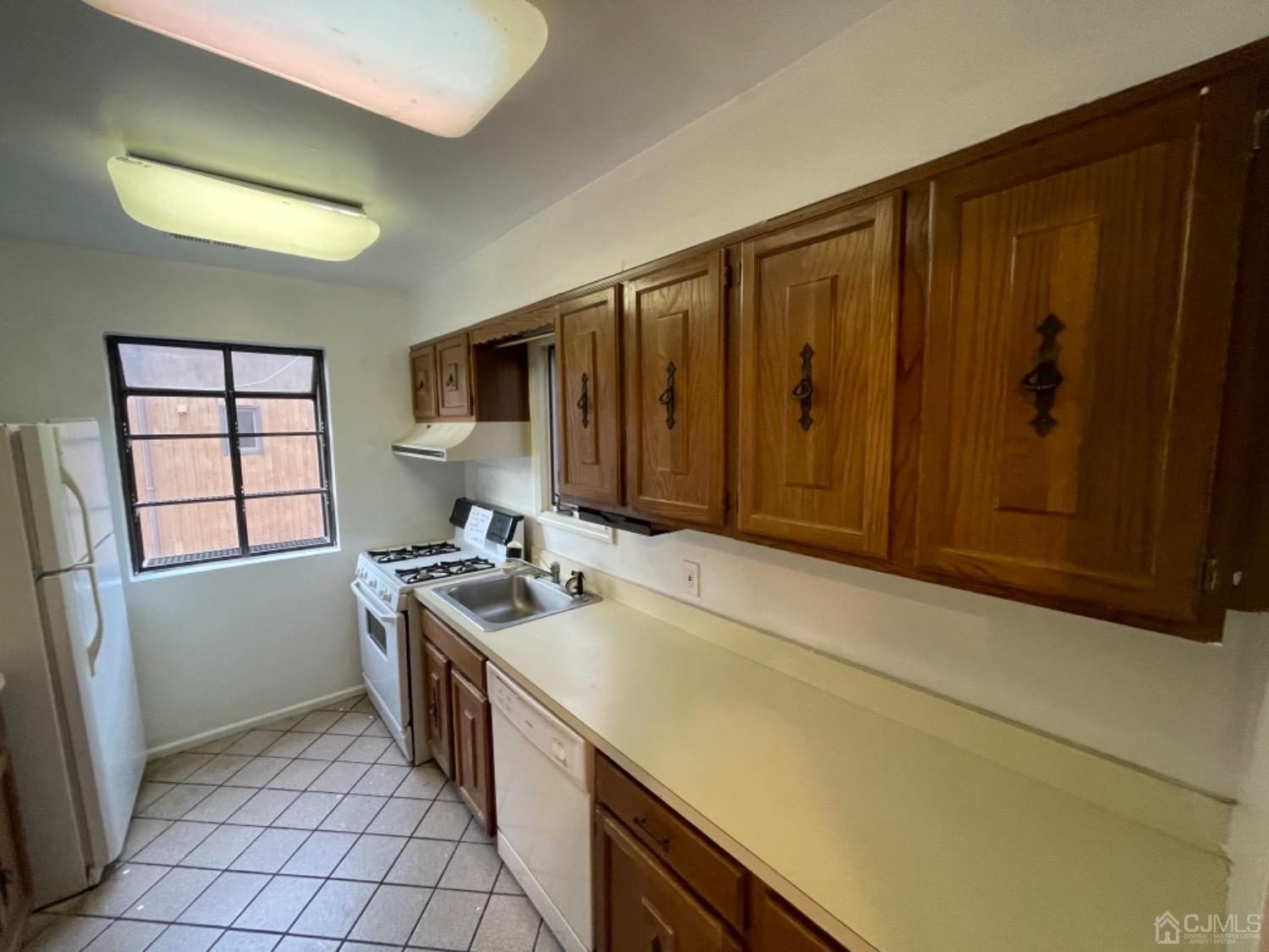 81 Redmond Street New Brunswick, NJ 08901 - Photo 11 of 13
