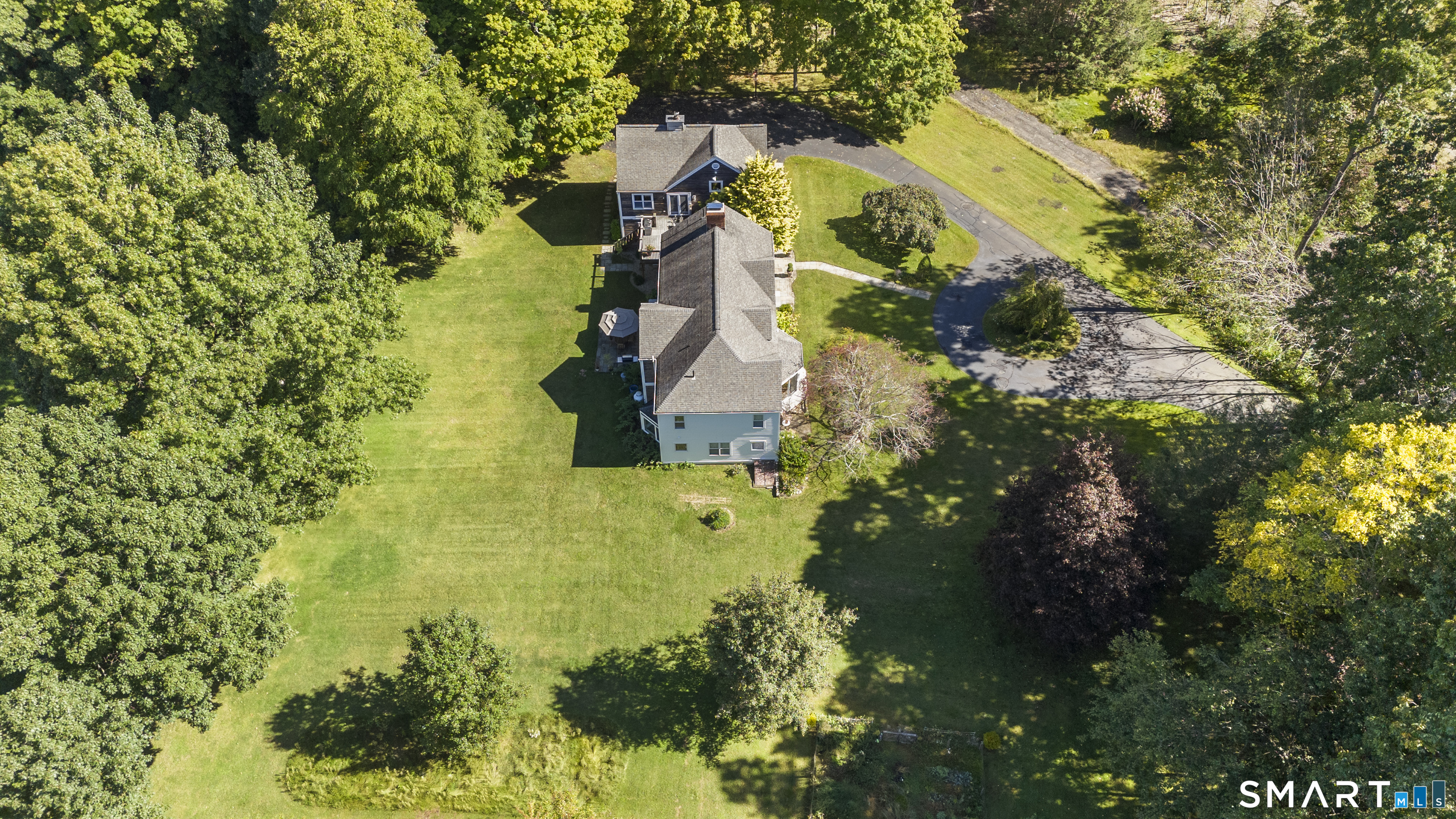 92 Quail Run Road Woodbury, CT 06798 - Photo 6 of 40 Gallery Image 6