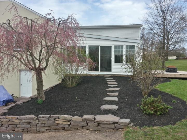 911 Blue School Road Perkasie, PA 18944 - Photo 23 of 25 Garden