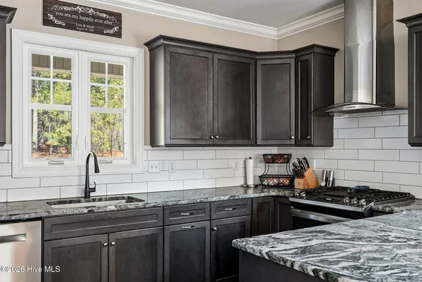 $615,000 | 121 Longleaf Drive, West End, NC 27376
