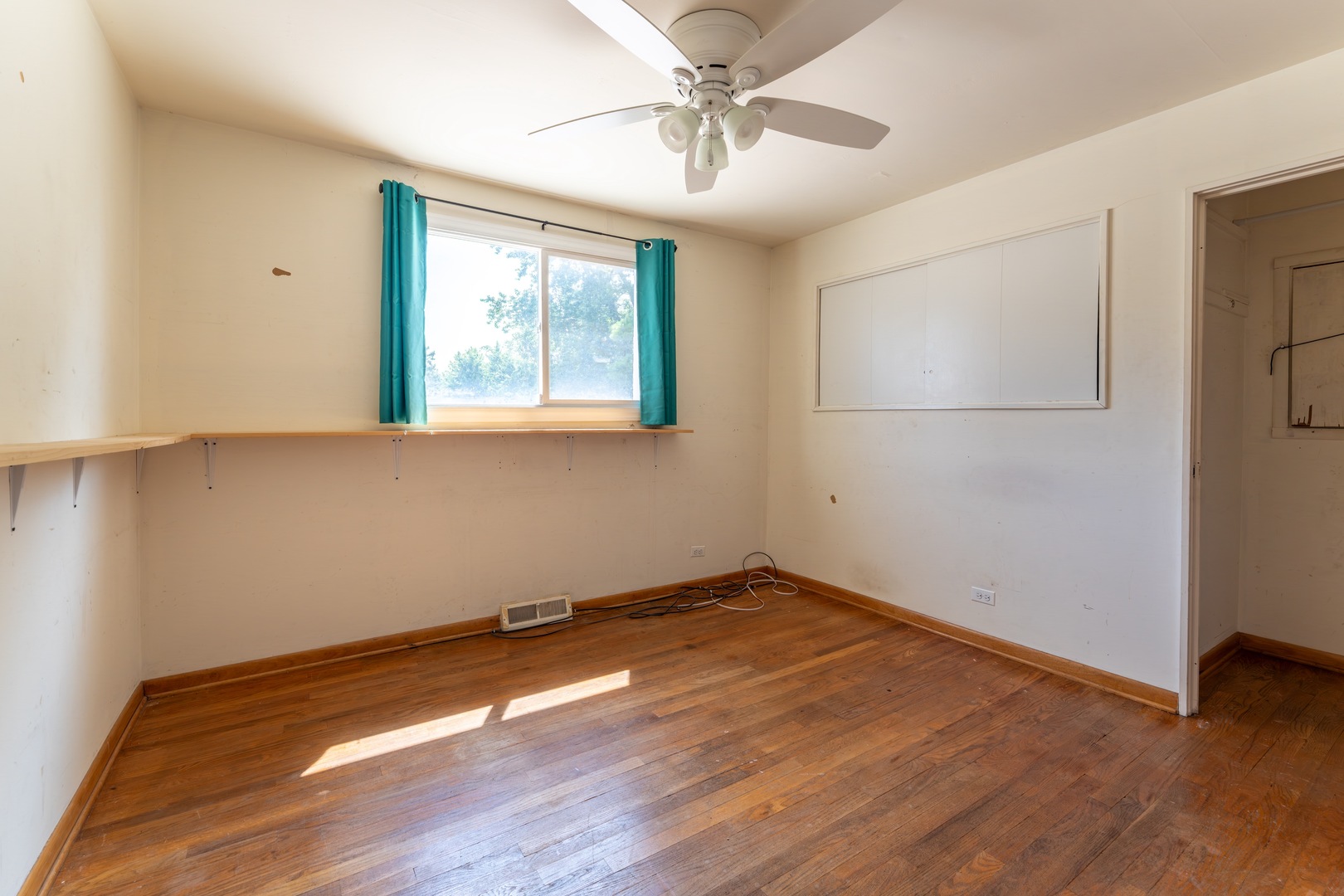 425 South Clarendon Avenue Addison, IL 60101 - Photo 21 of 31