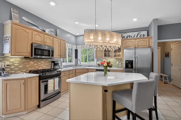$614,900 | 4809 Stonewood Drive, Jackson, MI 49201