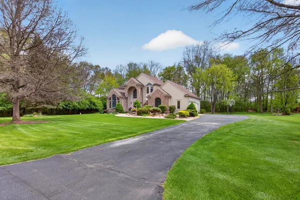 $614,900 | 4809 Stonewood Drive, Jackson, MI 49201