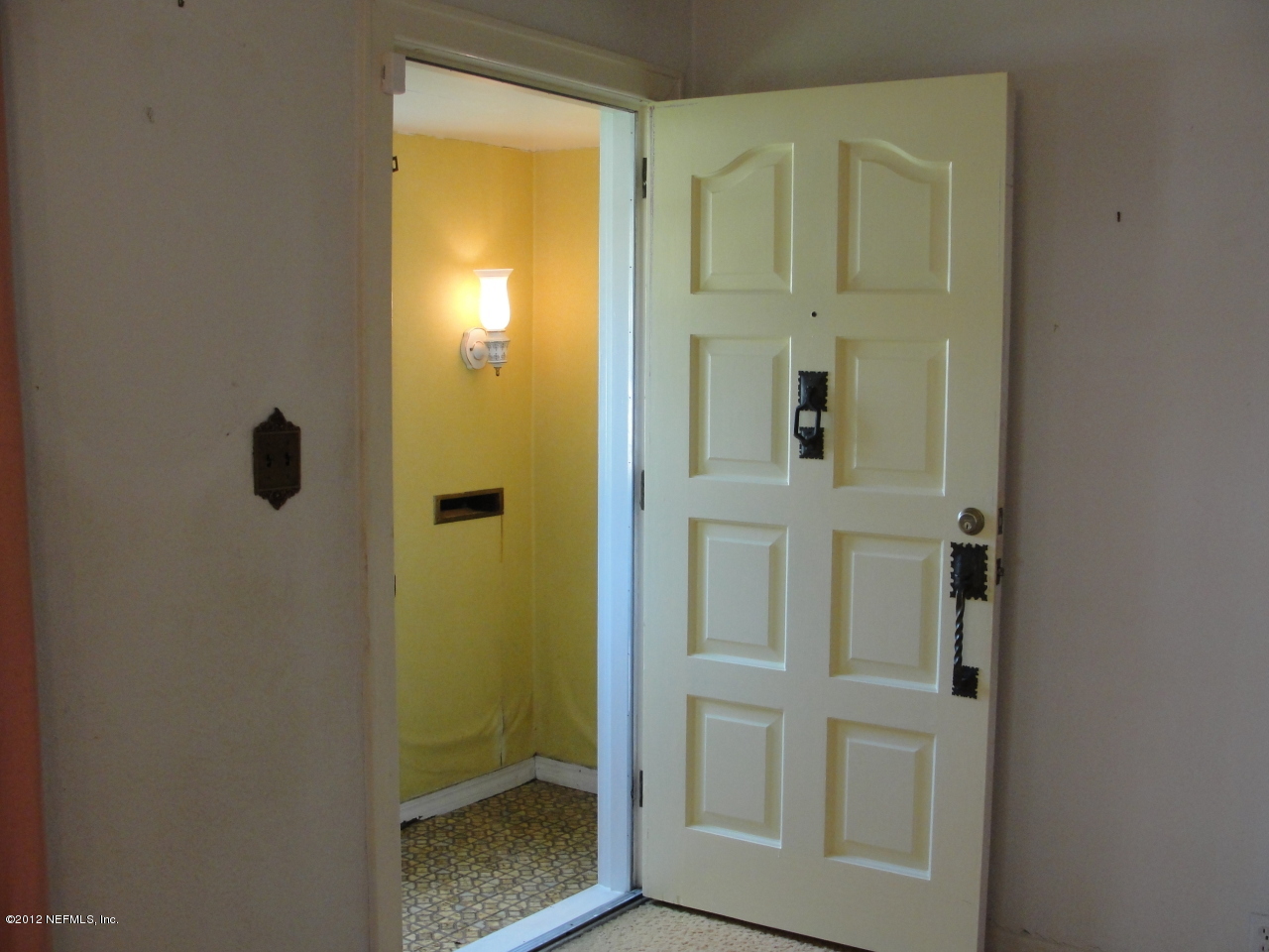 4656 Manchester Road Jacksonville, FL 32210 - Photo 3 of 31 a bathroom with a shower