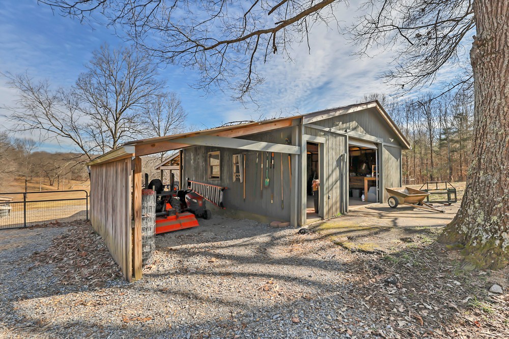 901 Eli Road Bon Aqua, TN 37025 - Photo 15 of 60 Gallery Image 15