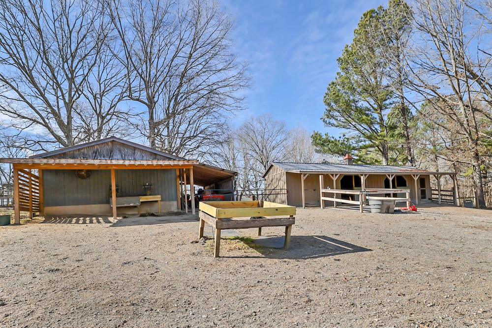 901 Eli Road Bon Aqua, TN 37025 - Photo 10 of 60 Gallery Image 10