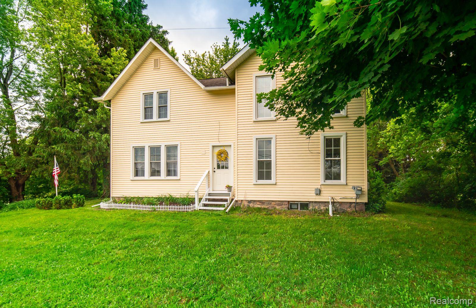 1148 Grange Hall Road Fenton, MI 48430 - Photo 3 of 39 Gallery Image 3