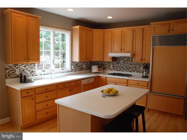 820 Dorset Road Allentown, PA 18104 - Photo 10 of 24 Gallery Image 10