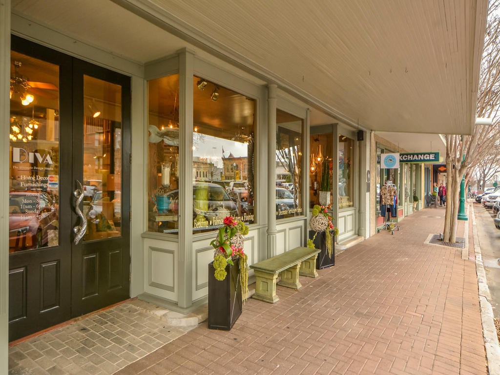 607 East 15th Street Georgetown, TX 78626 - Photo 33 of 36