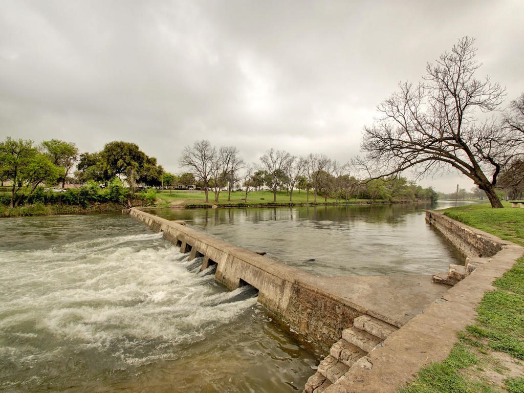 607 East 15th Street Georgetown, TX 78626 - Photo 35 of 36