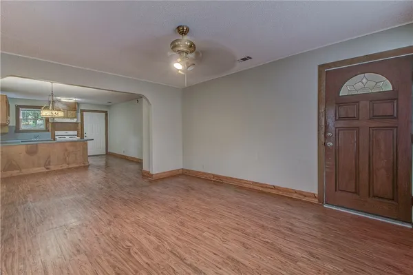$1,650 | 607 East 15th Street, Georgetown, TX 78626