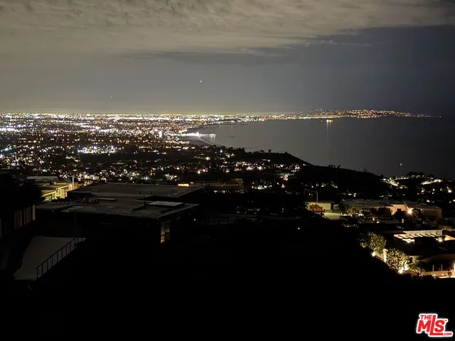 $4,200,000 | 16788 Charmel Lane, Pacific Palisades, CA 90272