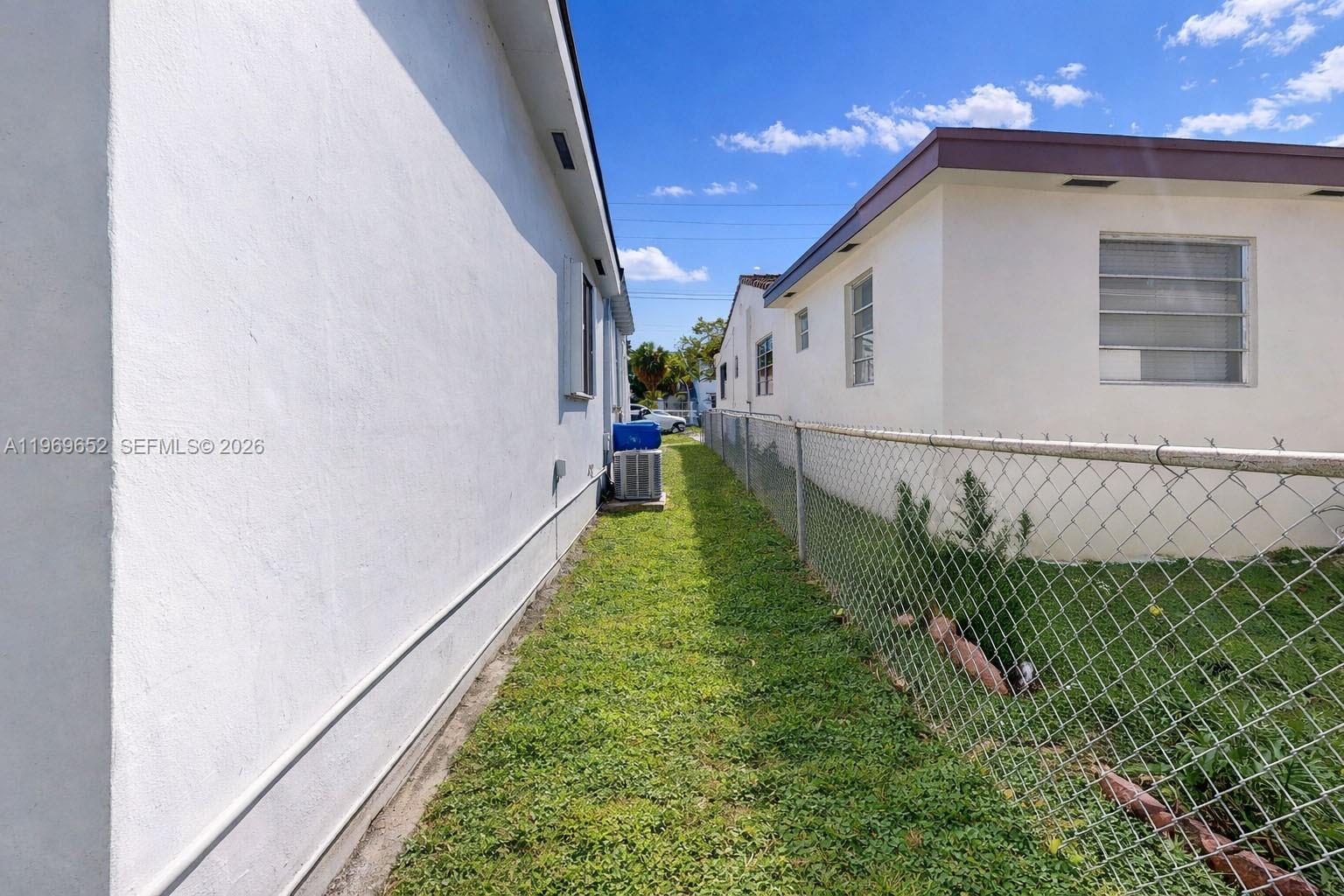 1611 Southwest 21st Street Miami, FL 33145 - Photo 56 of 59